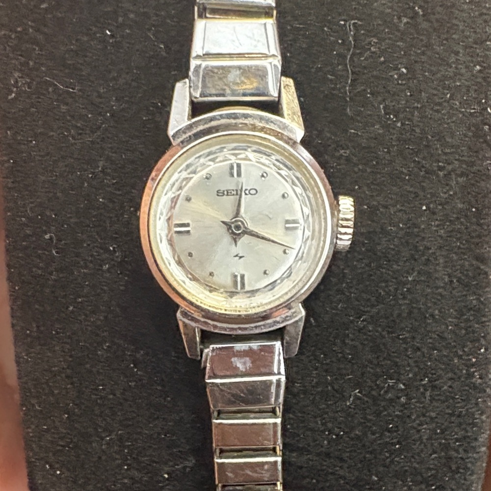 Seiko Silver-Tone Classic Watch